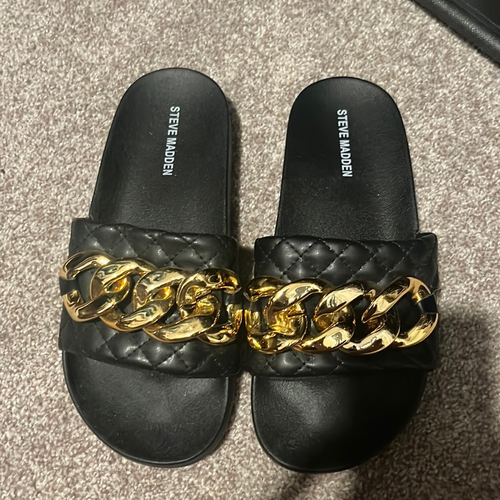 Steve Madden never worn gold chain slides